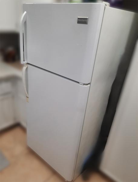 Frigidaire Refrigerator Repair in Las Vegas (FFTR1814QW1)