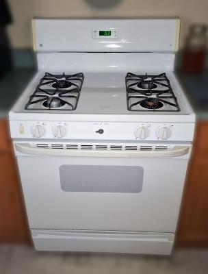 GE JGBC20WEA5WW Range
