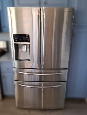 Samsung RF28HMEDBSR Refrigerator