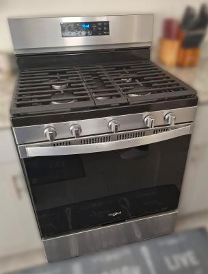 Whirlpool WFG550S0LZ4 Range